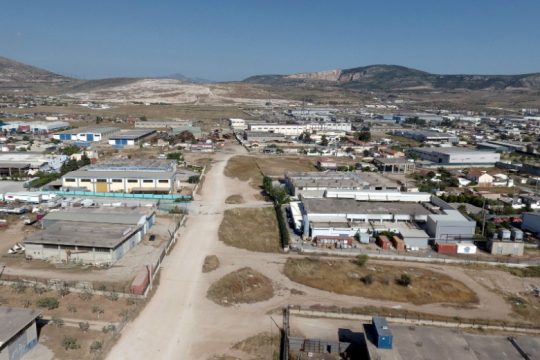 Επεισόδιο με πυροβολισμούς και πέτρες στον Ασπρόπυργο μεταξύ αγνώστων και αστυνομικών
