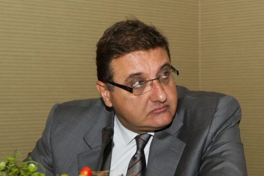 Βολές Εξαδάκτυλου για την εμβολιαστική καμπάνια