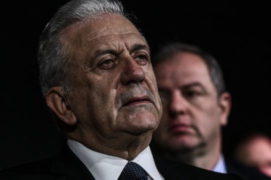 Καταθέτει ο Αβραμόπουλος για το σκάνδαλο της Novartis