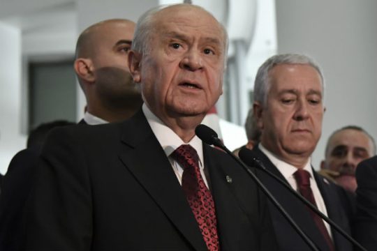 Να κλείσει το φιλοκουρδικό HDP ζητά ο ακροδεξιός εταίρος του Ερντογάν