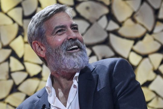 Ο Μπόρις, τα Γλυπτά του Παρθενώνα και η Αμαλ