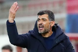 «Γιατί μιλούσατε υποτιμητικά για τη σχολή μας;»
