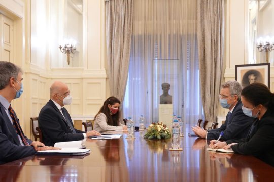 Συζήτηση Δένδια-Πάιατ για τις κυρώσεις στην Τουρκία