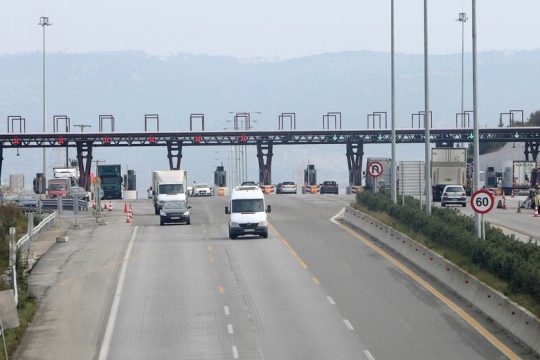 Οι επτά μνηστήρες της Εγνατίας