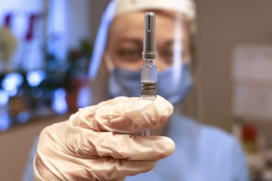 Βραζιλία: Μεταξύ 50% με 90% η αποτελεσματικότητα του εμβολίου CoronaVac