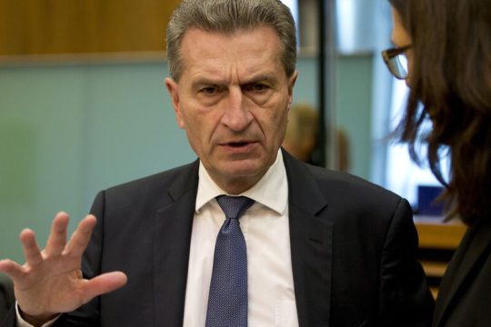 Ο πολυθεσίτης κ. Ετινγκερ