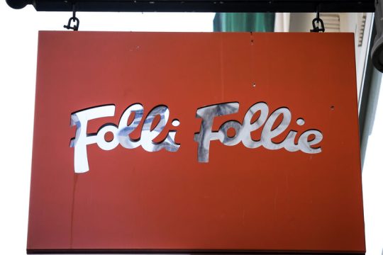 Απαντήσεις από τον ΣΥΡΙΖΑ για τα μέιλ της Folli Follie