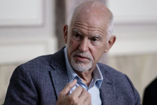 Απρόβλεπτος και αντιδεξιός