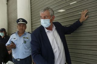 «Το ΕΣΥ δεν θα αντέξει νέο κύμα λόγω των γιορτών»