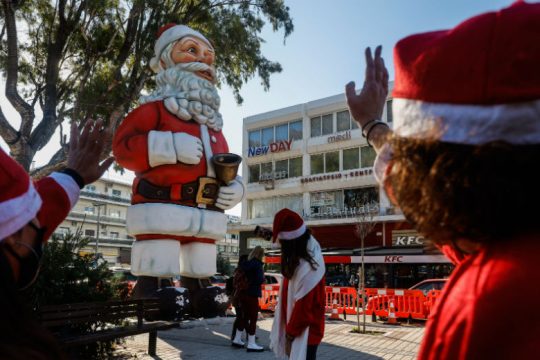 Κάλαντα με κάθε τρόπο, σε κάθε γειτονιά