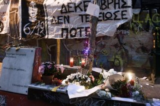 Τα τριαντάφυλλα του Αλέξη και το ψωμί του Μπερκίν