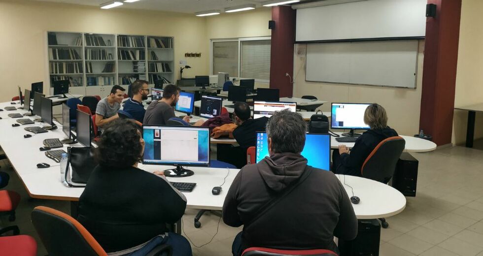 Τα δημόσια ΙΕΚ απειλούνται με λουκέτο