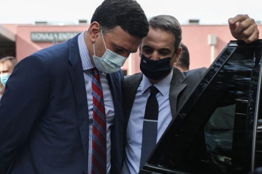 Στήριξη -μέχρι νεωτέρας- στον Κικίλια