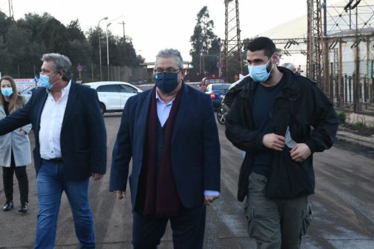 Στήριξη και ευχές στους απεργούς της ΛΑΡΚΟ από τον Δ. Κουτσούμπα