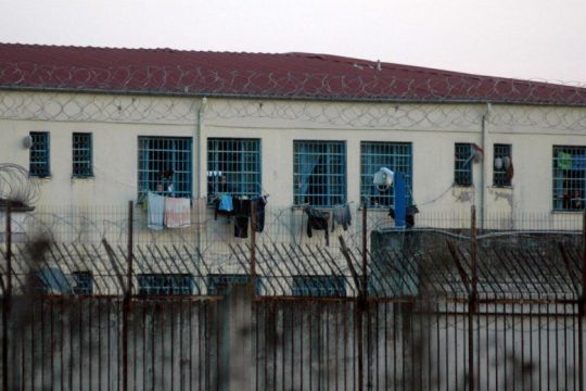 Αυξάνονται δραματικά τα κρούσματα στις φυλακές Λάρισας