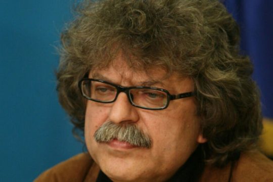 Το ΠΑΣΟΚ θρηνεί για την απώλεια του Λευτέρη Κατσικαρέλη