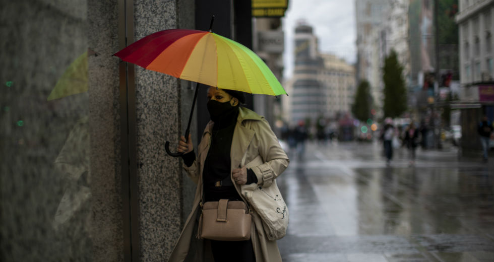 Οδηγίες ασφάλειας της Κομισιόν για Χριστούγεννα και χειμώνα εν μέσω Covid-19