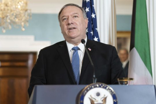 Ο Πομπέο κατηγορεί τη Μόσχα ότι «σπέρνει χάος» στη Μεσόγειο