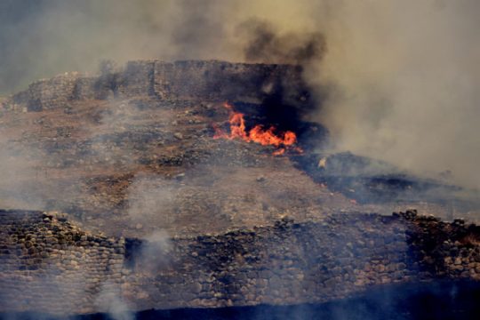 Απαντήσεις μετά το πόρισμα «κόλαφο» για τη φωτιά στις Μυκήνες ζητάει ο ΣΥΡΙΖΑ από το ΥΠΠΟ