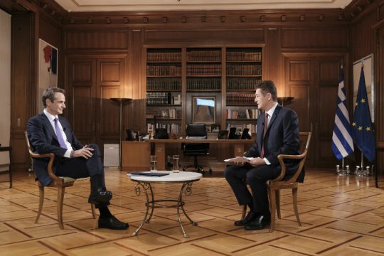 Αντιπολίτευση: «Υποκριτική αυτοκριτική» και «ομολογία αποτυχίας» από Μητσοτάκη