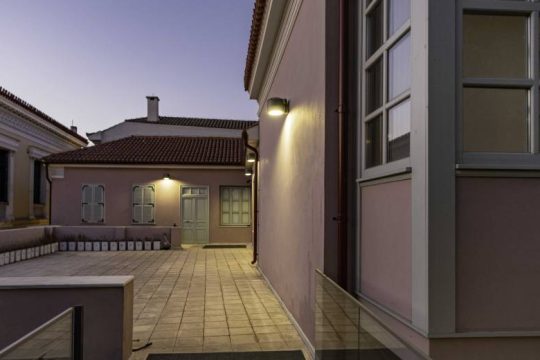 Αποδίδεται στο κοινό το μουσείο νεότερου ελληνικού πολιτισμού
