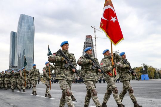 Hγεμονική φιέστα στο Μπακού