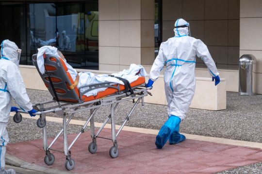 Δεν θα τους αφήσουμε να συνεχίσουν την κατεδάφιση της δημόσιας υγείας