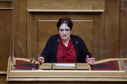 Παπαρήγα: Θα γίνει μακελειό μεταξύ μονοπωλιακών ομίλων για τα 72 δισ.