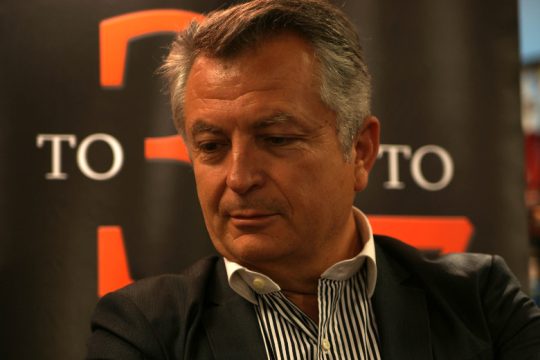 Ούτε τα προσχήματα για τους συναδέλφους του δεν κρατά ο Παπαχρήστος