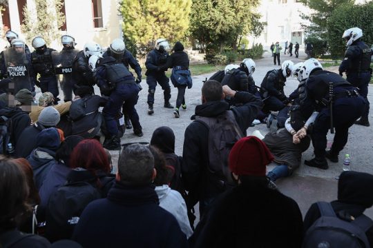 Ζώντας στην «καλύτερη» χώρα του κόσμου