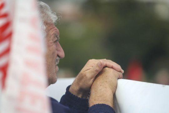 Κυβέρνηση σαλτιμπάγκων που με πρόσχημα την πανδημία καταργεί κάθε έννοια δικαίου