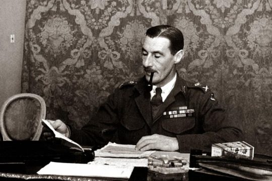 Πέρα στους πέρα κόμπους
