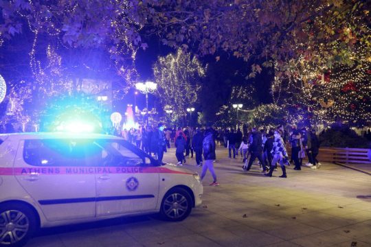 Σε ισχύ τα μέτρα αστυνομοκρατίας – Έκλεισαν έξι σταθμοί του μετρό