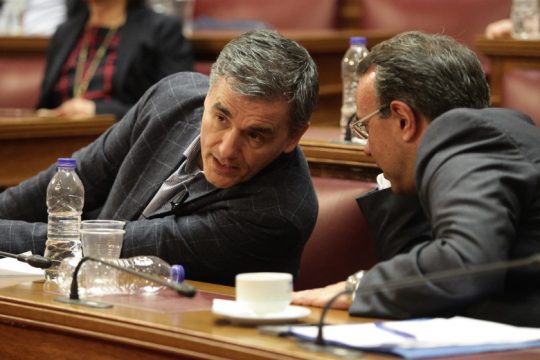 Τσακαλώτος: Λάθος στοιχεία Σταϊκούρα με τις δαπάνες για τον κορονοϊό