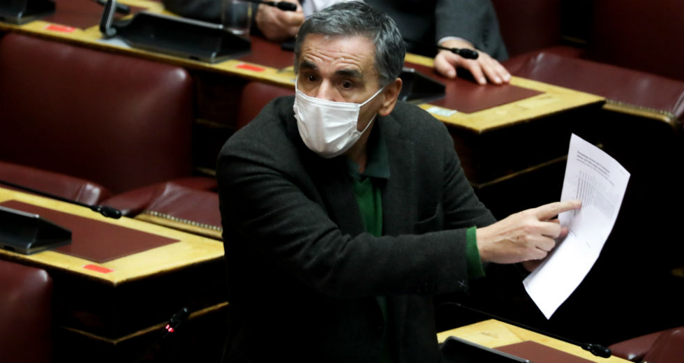 Μπρα ντε φερ Τσακαλώτου – Σταϊκούρα στη Βουλή