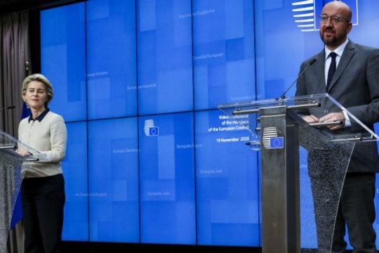 Στο Λονδίνο η μετά-Βrexit συμφωνία, την υπέγραψαν φον ντερ Λάιεν και Μισέλ