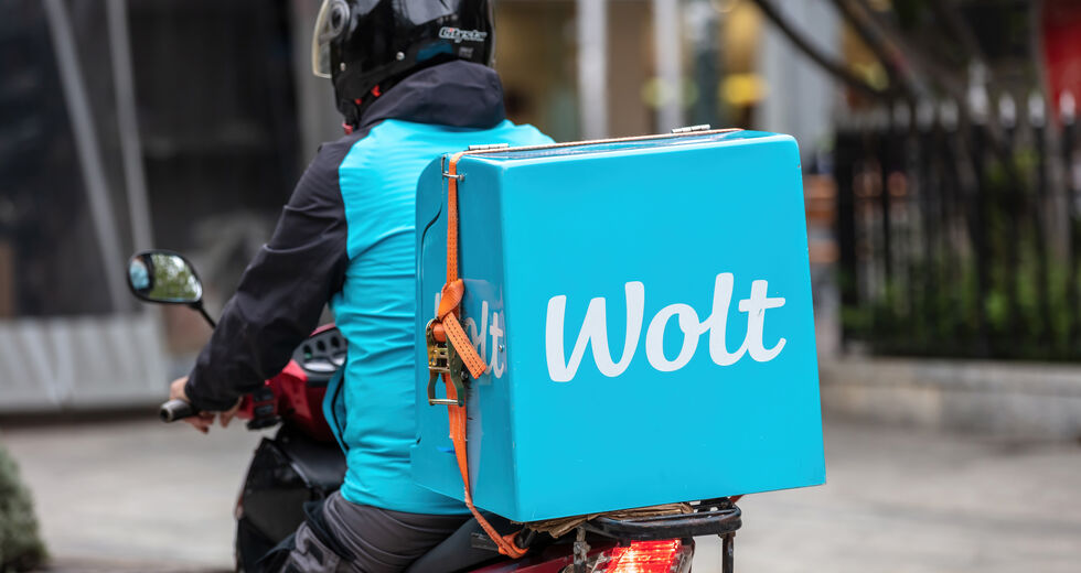 Η ΕΡΤ, η έρευνα για τη Wolt και η σιωπή για την «Εφ.Συν.»