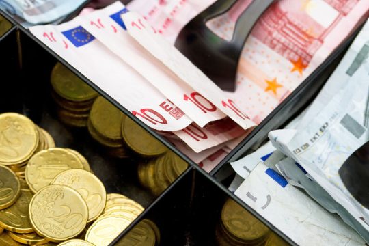 Ταμείο... αδιαφάνειας - Αποκαλυπτική έκθεση του Ευρωπαϊκού Ελεγκτικού Συνεδρίου για τον Μηχανισμό Ανάκαμψης