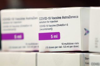 Εγκρίθηκε το εμβόλιο της AstraZeneca και για ηλικιωμένους