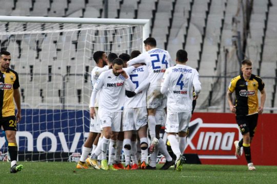 Ανώμαλη προσγείωση για την ΑΕΚ από τον ΠΑΣ
