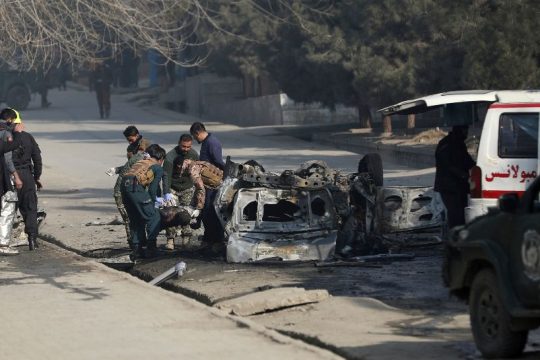 Πολύνεκρη επίθεση των Ταλιμπάν σε στρατόπεδο στο Αφγανιστάν