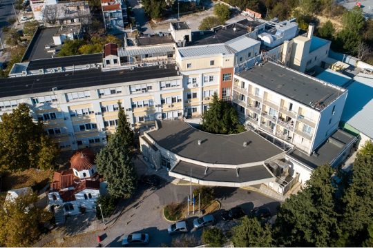Διασωληνωμένοι στη ΜΕΘ στο έλεος της παγωνιάς και της κακοδιοίκησης
