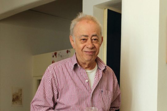 Ο Βασίλης Αλεξάκης έζησε ανάμεσα σε δύο γλώσσες