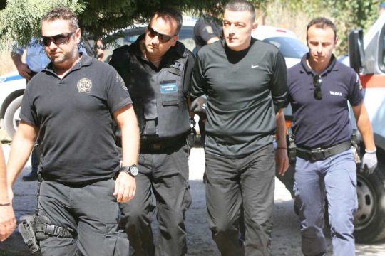 Με καταζητούμενο για δολοφονία περνούσε την άδειά του ο Αλκέτ Ριζάι