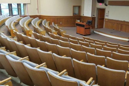 Κόβουν τη διπλή εξεταστική για τους τελειόφοιτους
