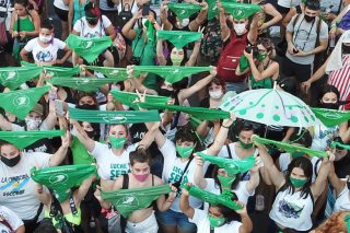 Ο μακρύς δρόμος για ένα παγκόσμιο, καθολικό δικαίωμα στην άμβλωση
