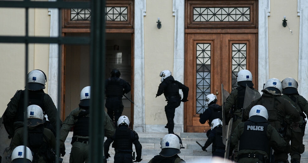 «Οχι» από Οξφόρδη στην Κεραμέως