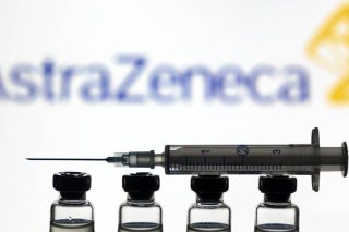 Στη δημοσιότητα, αλλά λογοκριμένο, το συμβόλαιο της AstraZeneca με την ΕΕ