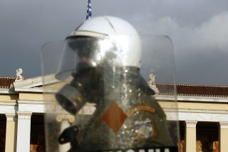 Συν Αθηνά και τον… αστυνόμο σου