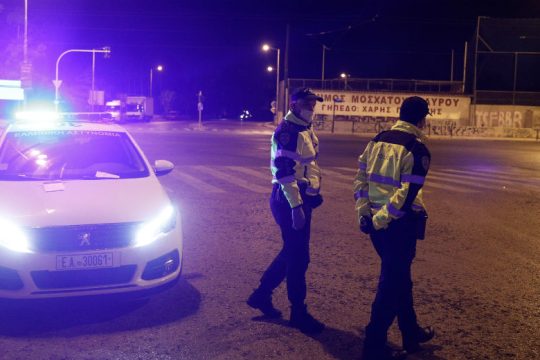 Παράταση lockdown με αυστηρότερα μέτρα από αύριο